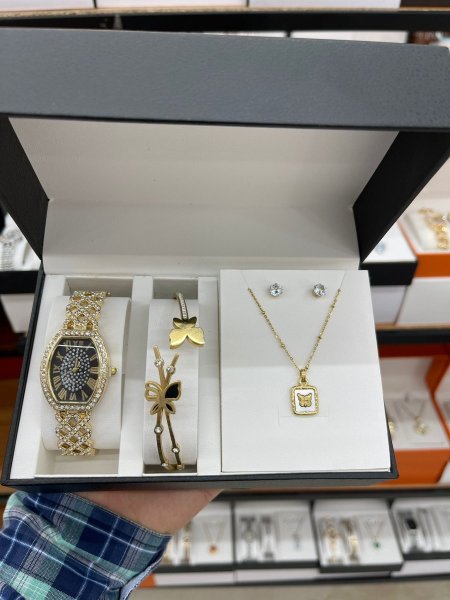 Women watche set -w.w.s.45